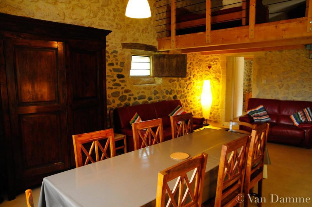 Gites Du Domaine Des Dames Vallon-Pont-dʼArc Екстериор снимка