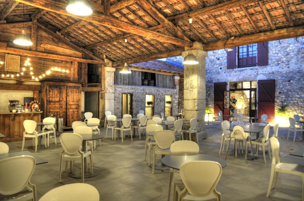 Gites Du Domaine Des Dames Vallon-Pont-dʼArc Стая снимка
